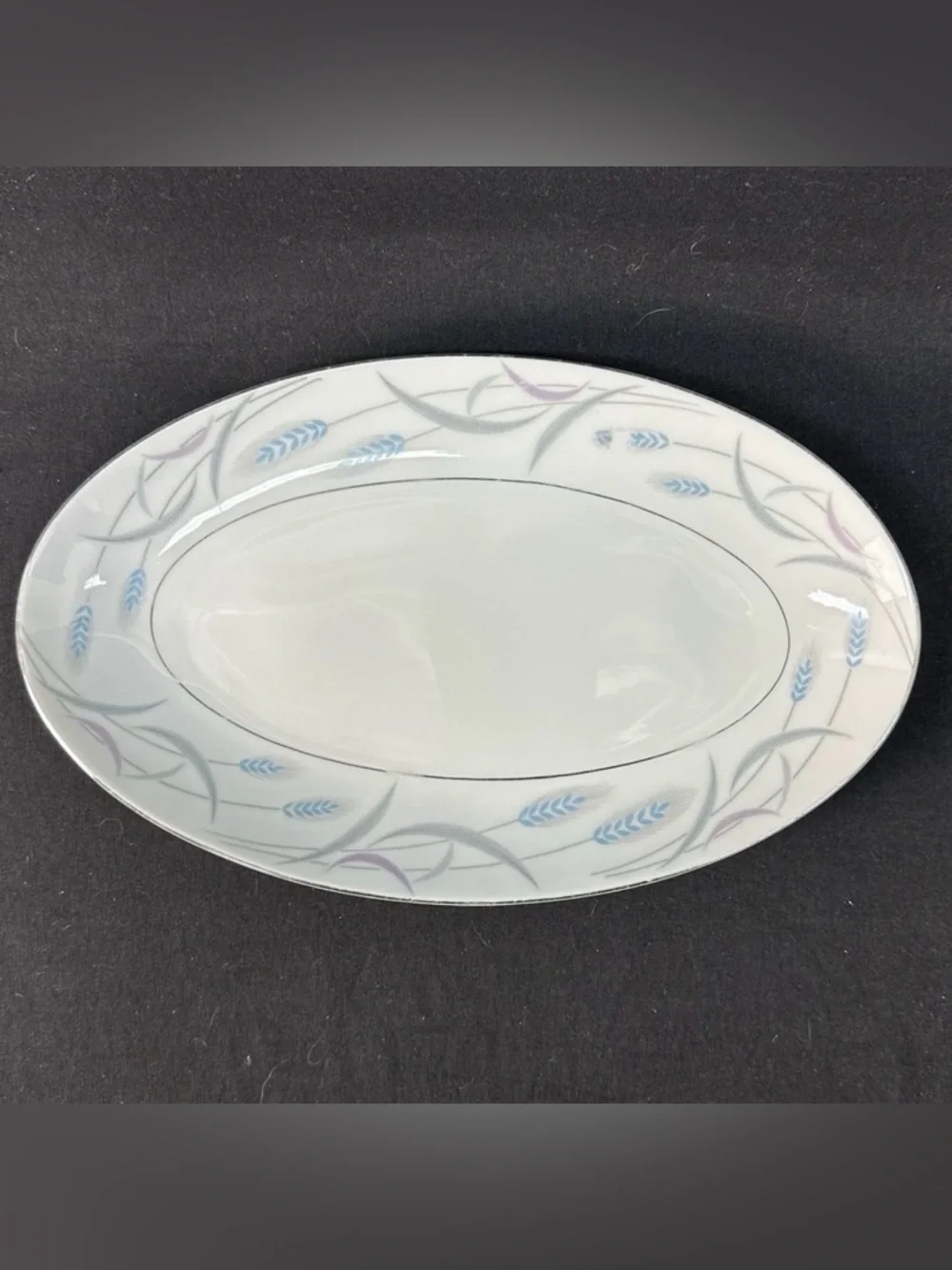 Valmont China‎ 'Royal Wheat' 9 1/2